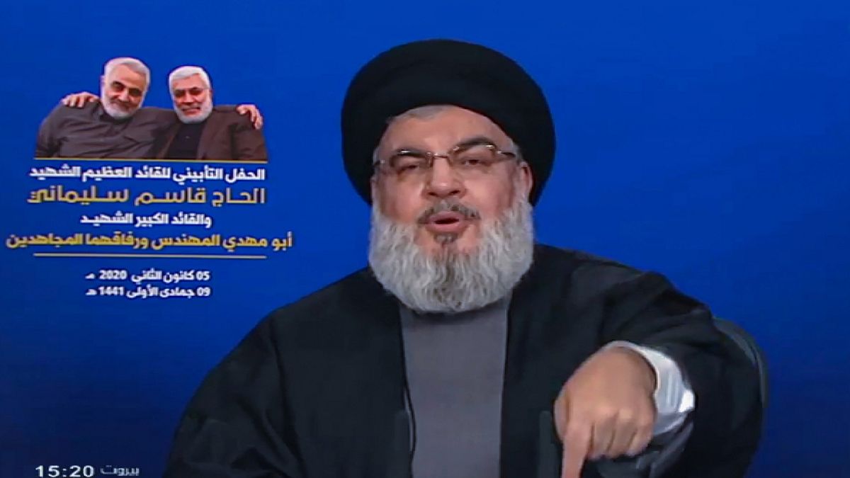 Tavalyi felvétel: Naszrallah beszédet mond a Hezbollah által működtetett Al-Manar televízióban
