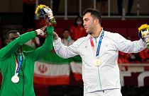 سجاد گنج زاده، سومین مدال طلا و آخرین مدال کاروان ایران را در رقابت با حرف عربستانی در رشته کاراته کسب کرد