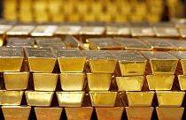 Der Goldpreis fällt und fällt