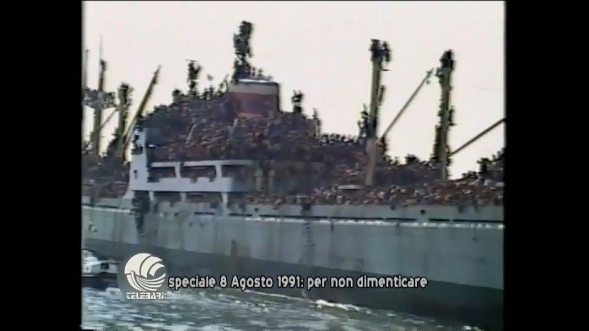 1991 - Vlora: a bordo 18mila albanesi