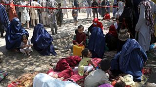 نزوح مئات العائلات الأفغانية بعد توسع رقعة سيطرة طالبان في البلاد