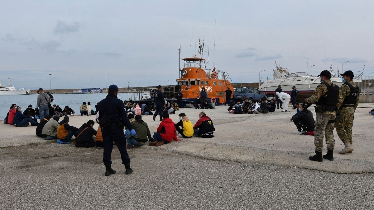ورود گروهی از پناهجویان افغان به یونان