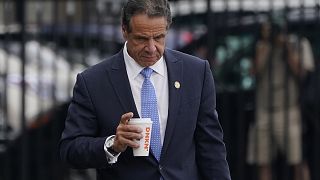 Lemondásra kényszerült New York állam kormányzója