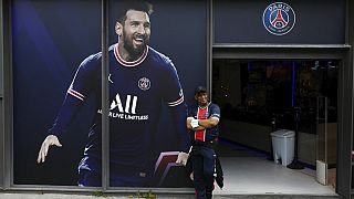 Heimtrikots von Lionel Messi sind in Paris bereits ausverkauft