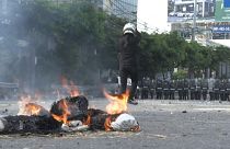 تصاویری از تایلند؛ درگیری پلیس با معترضان به سیاست‌های مهار کرونا در بانکوک
