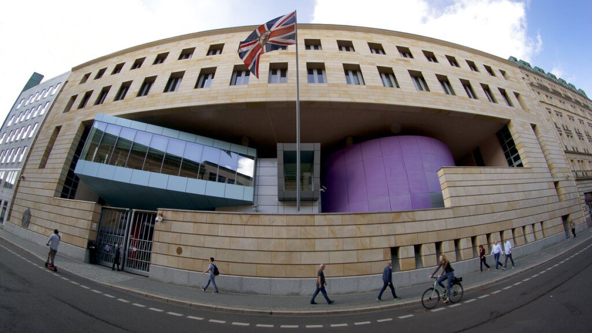 Detenido en Alemania un británico acusado de espiar para Rusia en la embajada del Reino Unido