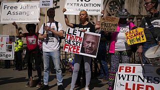 Manifestazioni a Londra per Julian Assange