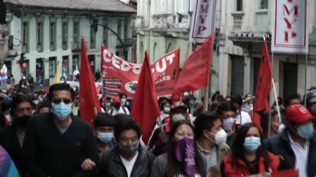 Manifestación de sindicatos e indígenas en Ecuador