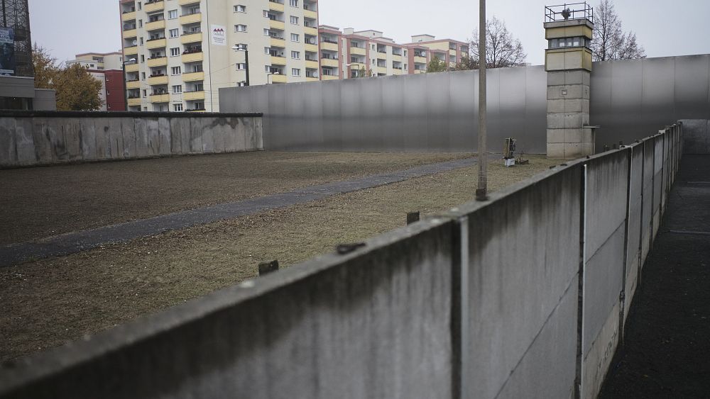 Muro de Berlim começou a ser construído há anos Euronews