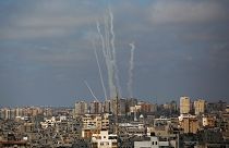 Gazze'de konuşlu Filistinli silahlı gruplar, İsrail'e roket saldırısında bulunurken ( 20 Mayıs 2021)