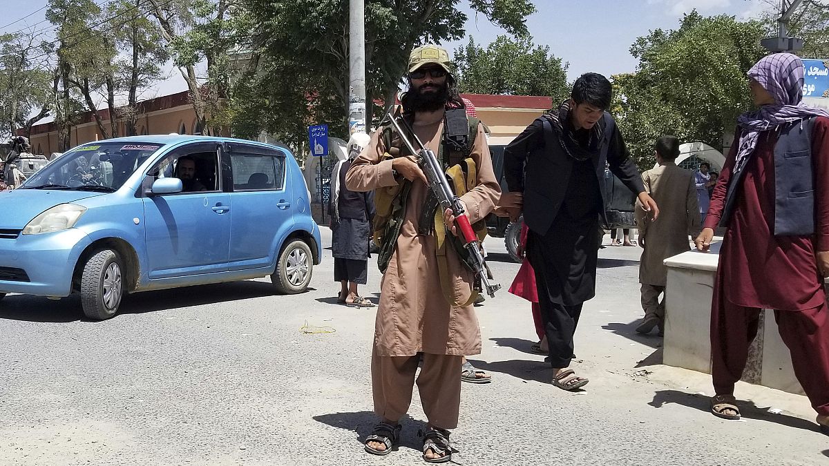 پیشروی‌های گسترده طالبان در افغانستان ادامه دارد