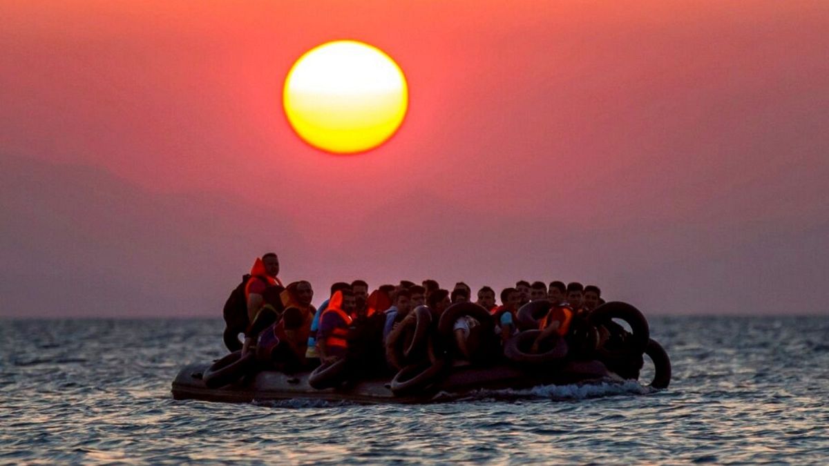 قایق حامل پناهجویان
