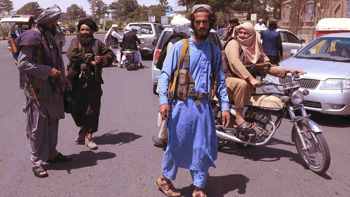 پیشروی طالبان در شهرهای افغانستان