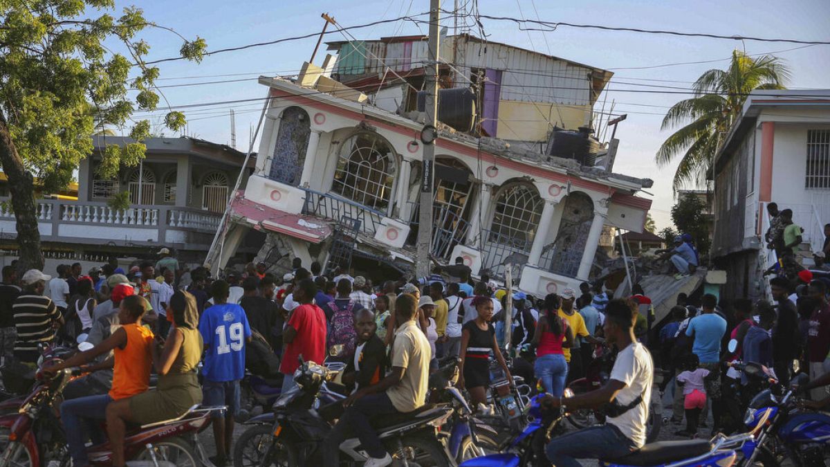 Il Petit Pas Hotel di Les Cayes: immagine-simbolo di questo terremoto. 