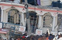 Haiti açıklarında meydana gelen depremde ölü sayısı 700'ü geçti