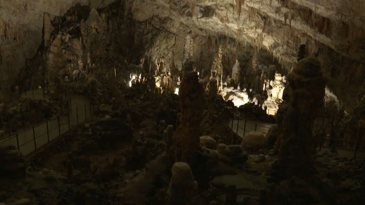 Festői szlovén barlangok