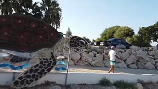 Το εικαστικό έργο "Καλυψώ" στην πρώτη plasti free παραλία της Κύπρου