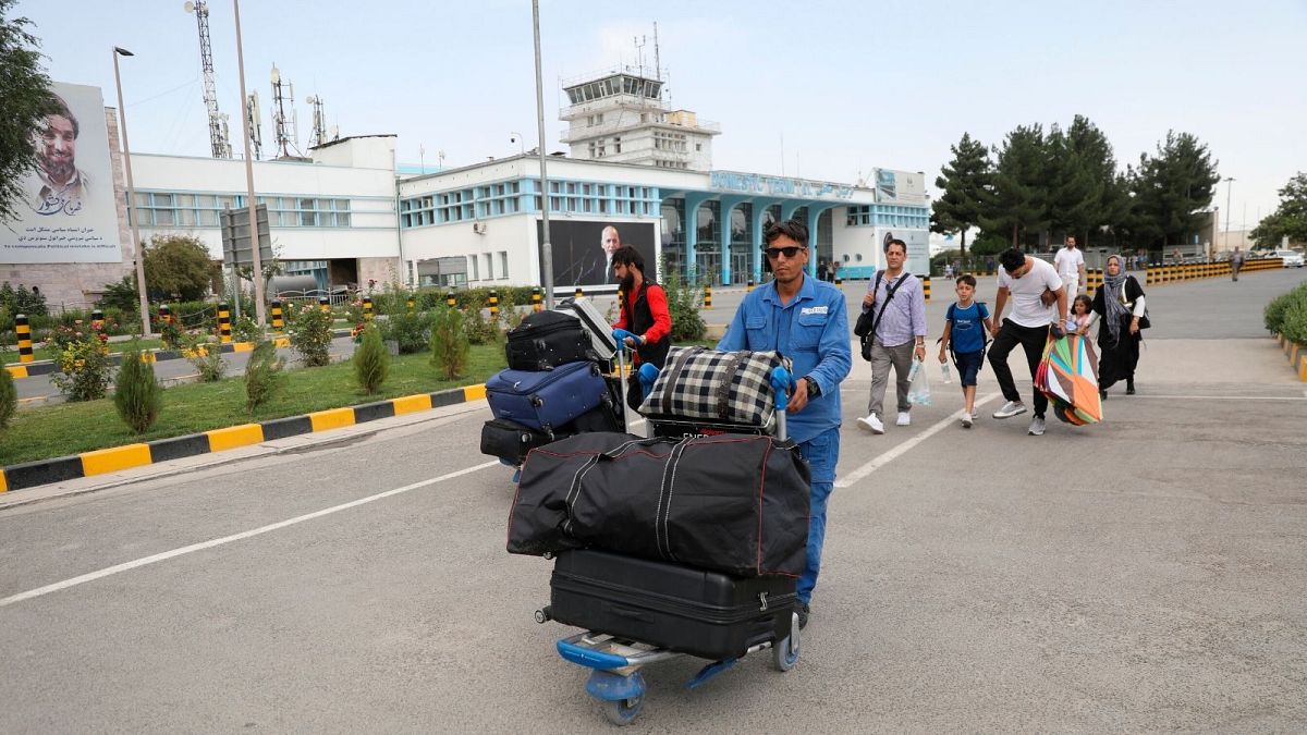 موج تازه مهاجرت از افغانستان(فرودگاه کابل)