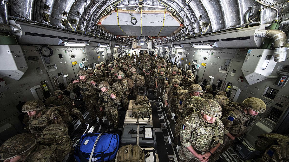 Las fuerzas británicas llegan a la capital afgana de Kabul para ayudar a evacuar a sus conciudadanos. Foto enviada el 15 de agosto de 2021.