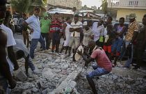 Αϊτή: Μάχη με τον χρόνο- Πάνω από 1300 οι νεκροί