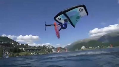 Ελβετία: Μαγευτικές εικόνες windsurfing στο Σεντ Μόριτζ