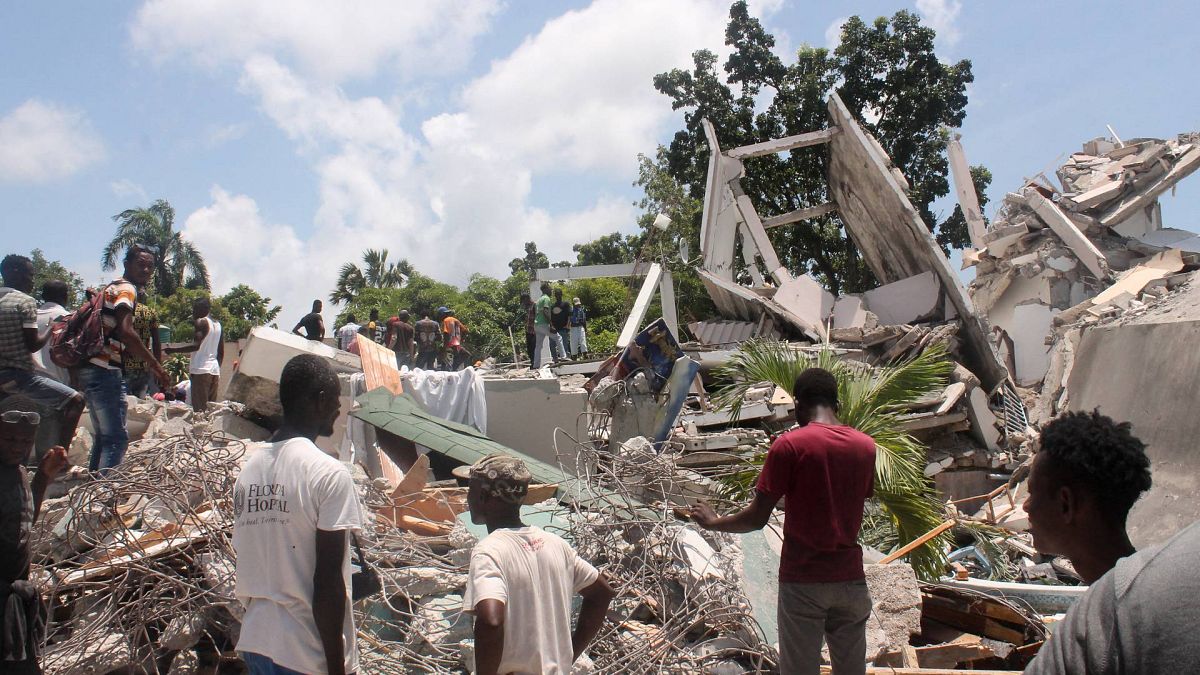 Haiti'de deprem: Ölenlerin sayısı 1297'ye yükseldi; yaklaşık 6 bin yaralı var
