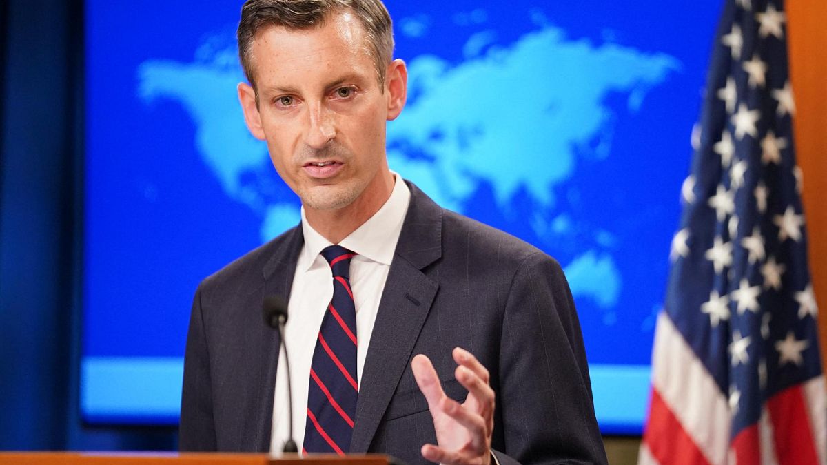 المتحدث باسم وزارة الخارجية الأمريكية، نيد برايس، يعقد مؤتمرًا صحفيًا حول أفغانستان في وزارة الخارجية بواشنطن العاصمة، 16 أغسطس 2021.