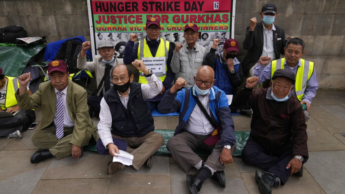 Los gurkas inician una huelga de hambre para exigir una jubilación "justa" en Reino Unido