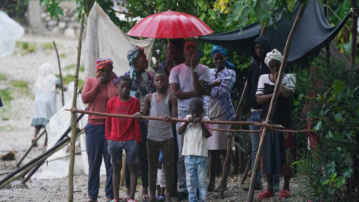 Erdbeben auf Haiti: Bergungsarbeiten wegen Sturm unterbrochen