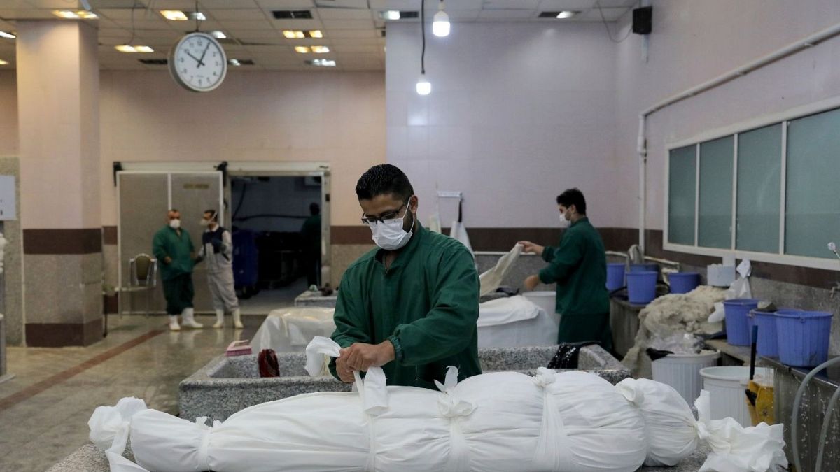 شمار قربانیان ویروس کرونا در ایران از مرز ۱۰۰ هزار نفر فراتر رفت
