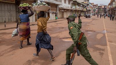 Ouganda : retour de la mini-jupe, la loi anti-pornographie est abrogée