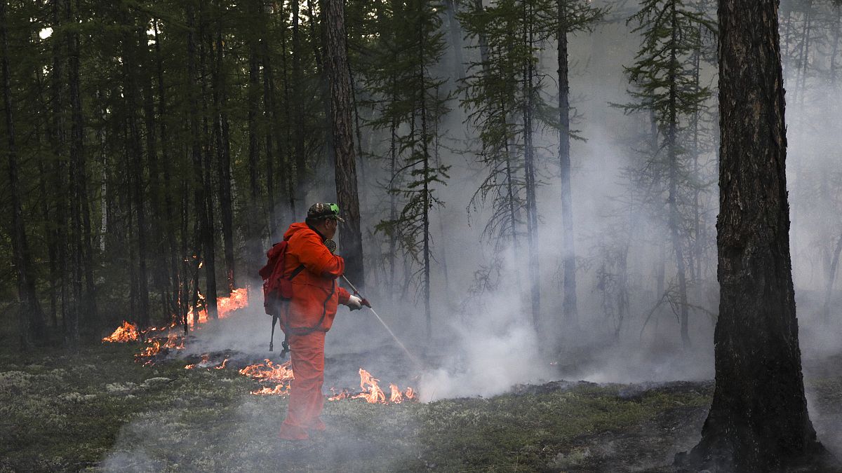 Борьба с пожарами в Якутии