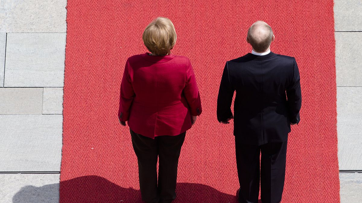 Merkel búcsút vesz Putyintól