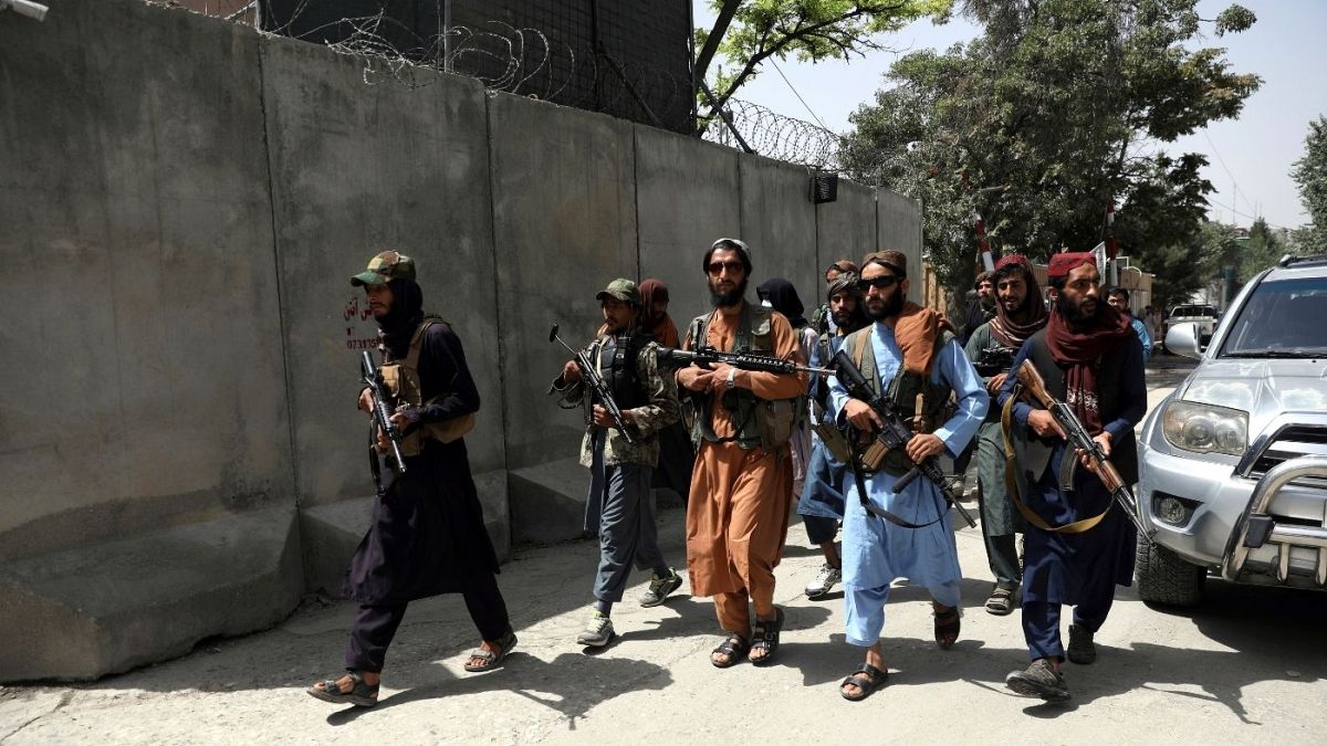 شبه نظامیان طالبان چندین مرد هزاره را کشتند