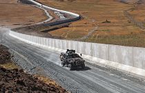 Turkey builds a wall along the Iranian border