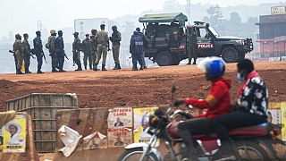 Ouganda : réactions après la suspension des activités de 54 ONG