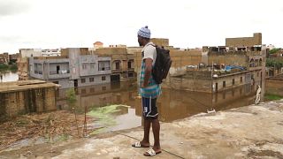 Au Sénégal, les inondations poussent les habitants à abandonner leur maison