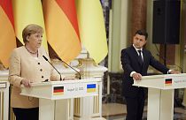 Merkel y Zelenski buscan bajar tensión con Rusia
