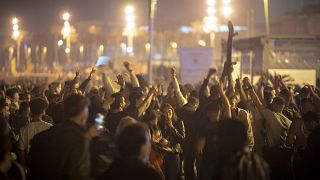 Milhares de pessoas celebram desconfinamento em Barcelona