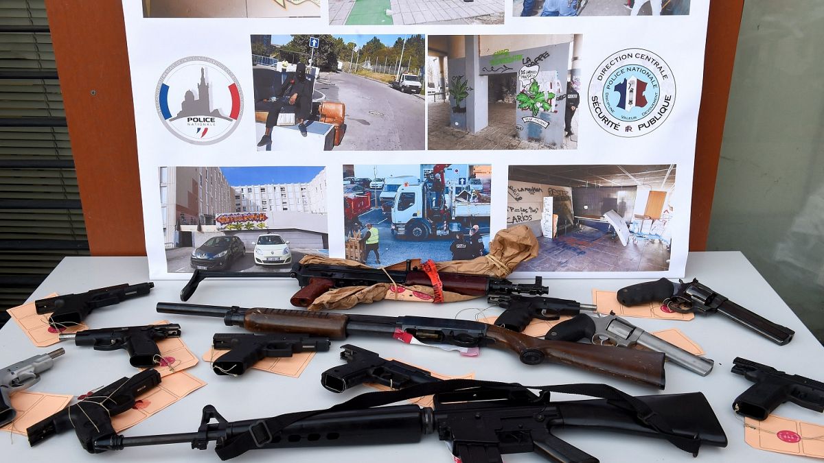 In Marseille beschlagnahmte Waffen (Aufnahme aus dem Februar 2021)