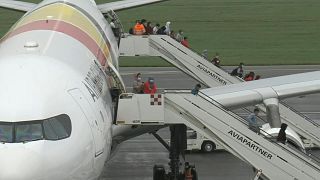 وصول طائرة تقل أشخاصاً تم اجلاؤهم من كابول إلى بلجيكا