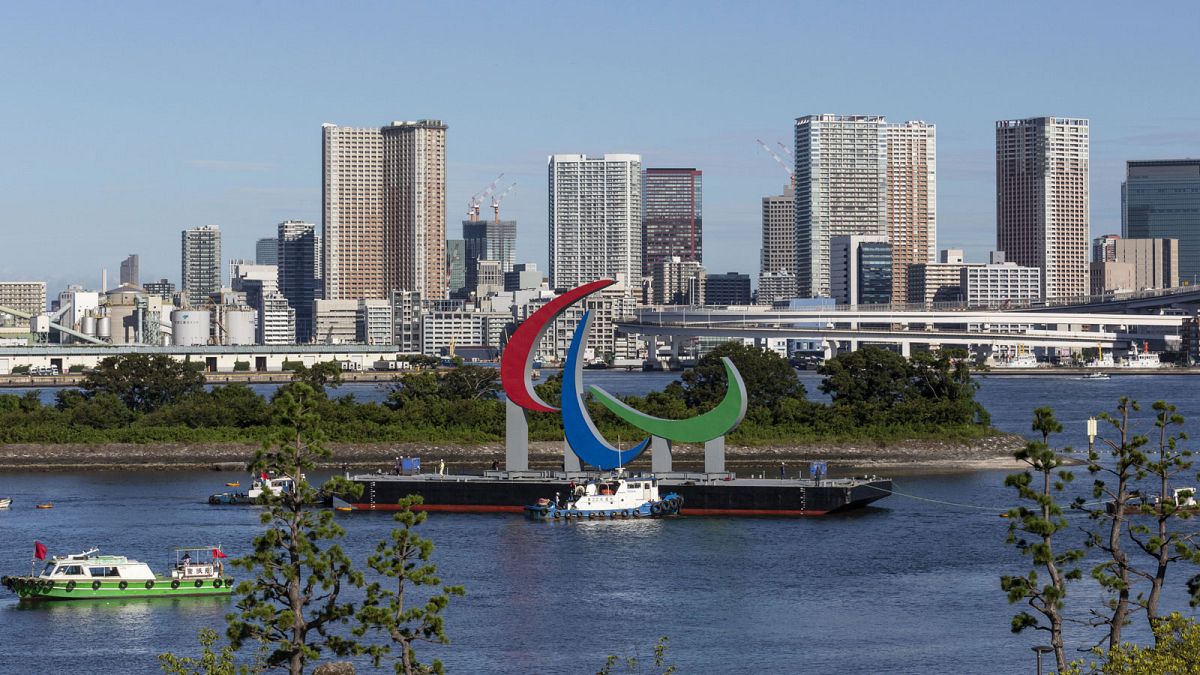 Le logo des Jeux paralympiques de Tokyo, non loin de la base nautique d’Odaiba de la capitale japonaise, le 20 août 2021 