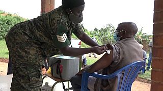 Covid-19 : la vaccination en Ouganda ralentie par le manque de doses