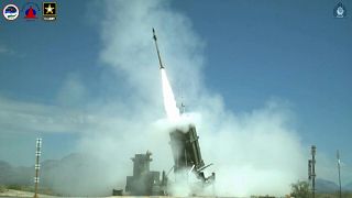 أولى تجارب صواريخ دفاع "القبة الحديدية" يجريها الجيش الأمريكي في وايت ساندز بولاية نيو مكسيكو