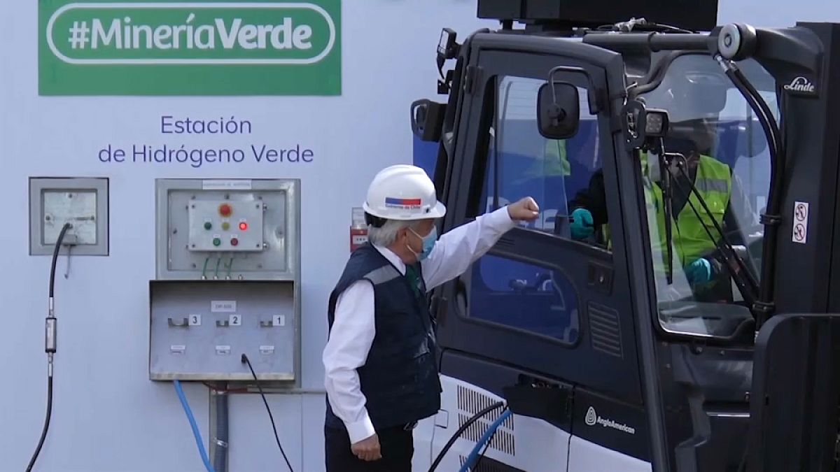 Sebastián Piñera en la presentación de la estación de hidrógeno verde