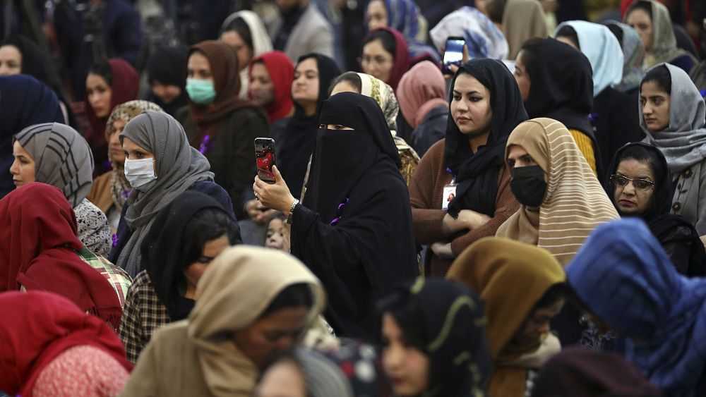 Szakértő: a dzsihadistáknak a nők segítségére is szükségük van