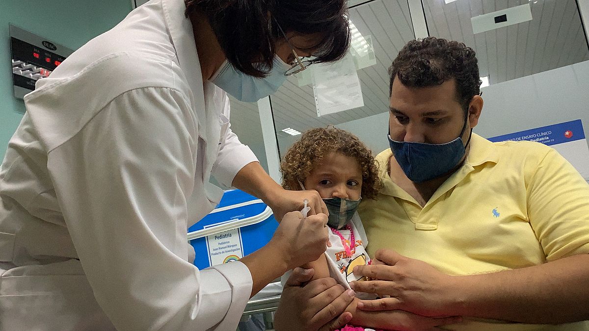 Vacina pediátrica cubana na fase final de testes
