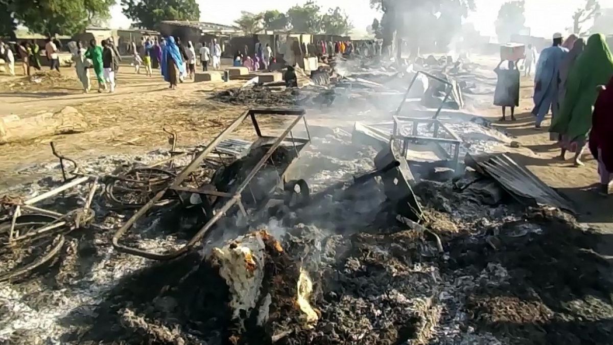 صورة من الارشيف -  في بادو بالقرب من مايدوجوري في 28 يوليو 2019، بعد هجوم بوكو حرام على جنازة في شمال شرق نيجيريا 