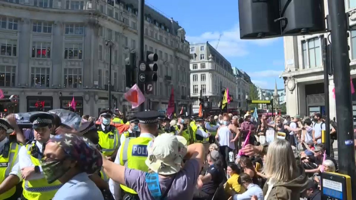 Klima-Proteste im Zentrum von London sorgten für massive Verkehrsbehinderungen