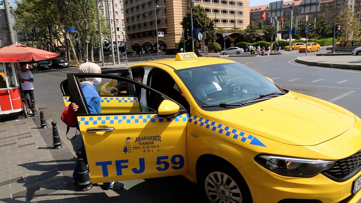 İstanbul'da bin yeni taksi plakası 8. kez reddedildi